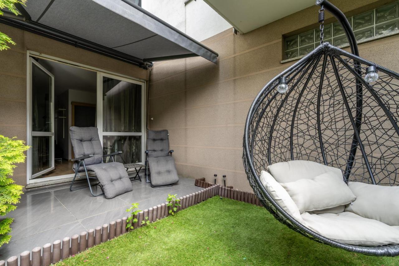Cozy Apartment Karpia 17 With Terrace In Poznan By Noclegi Renters Экстерьер фото